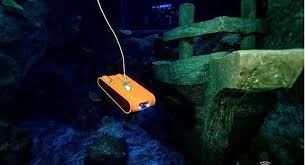 Underwater robots are used in fishery farming. Underwater robots are used in fishery farming.